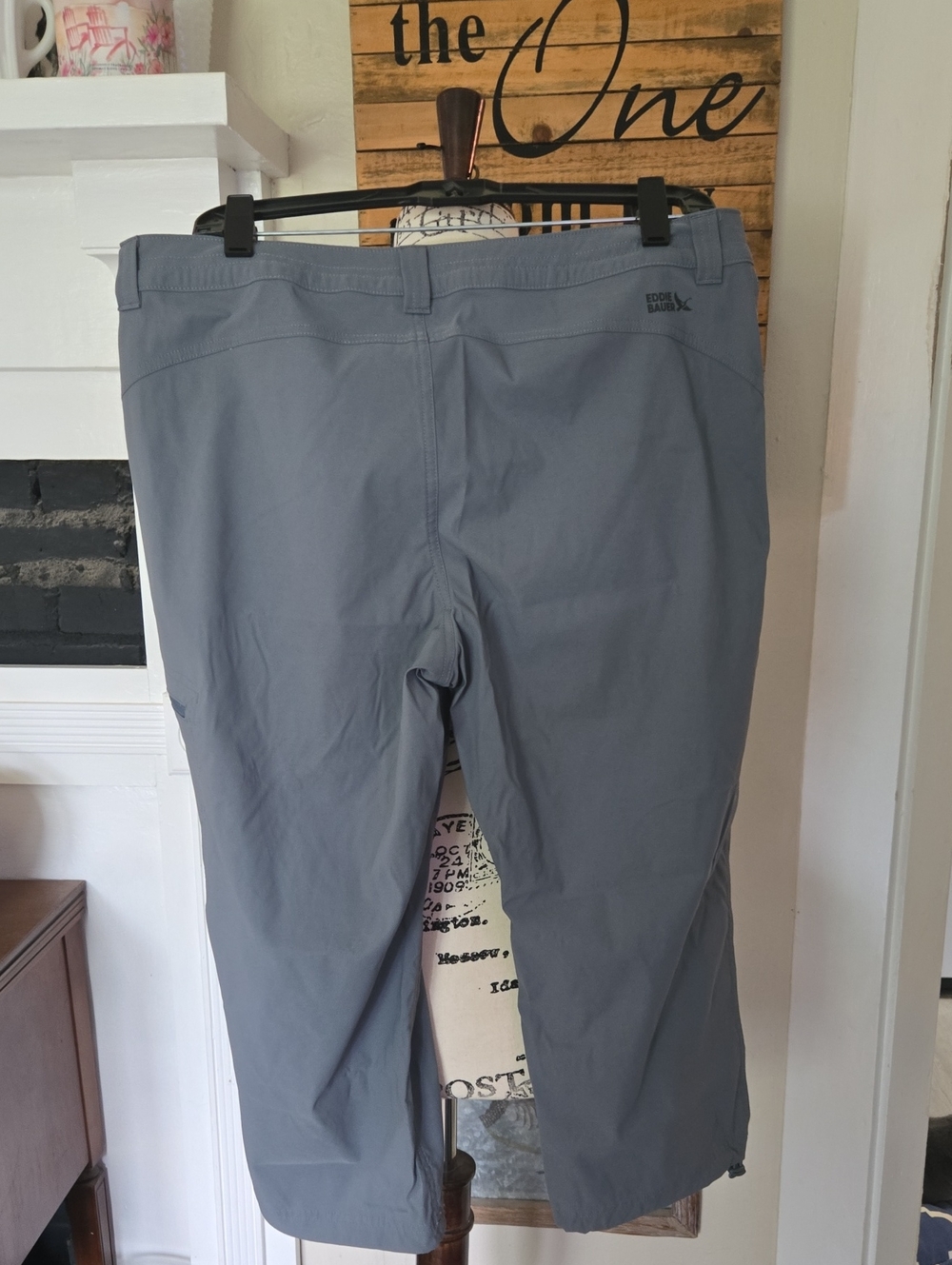 Eddie Bauer Slate Gray Women's Capris with Zip Pocket - Picture 5 of 8